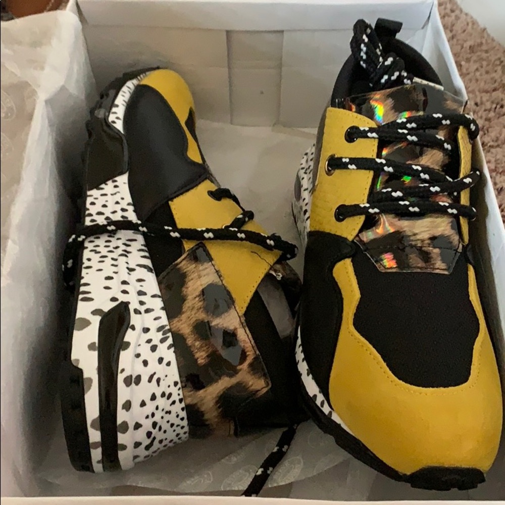 Steve Madden ridge sneakers